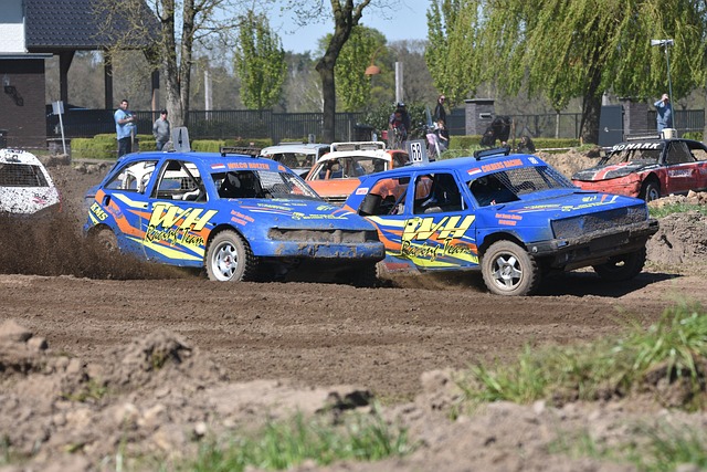 争激烈的联 争激烈的联